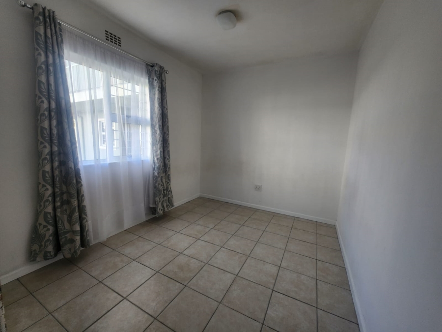 3 Bedroom Property for Sale in Elsies River Western Cape
